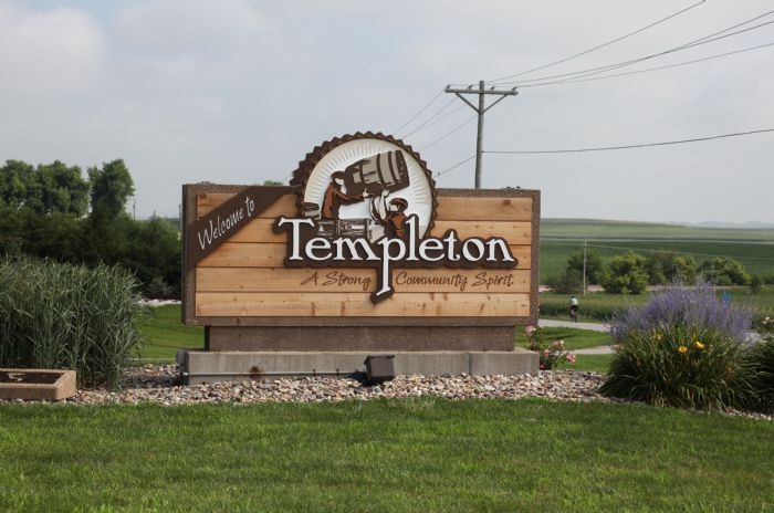 Welcome to Templeton sign